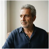 Illustrative portrait, not the reviewer